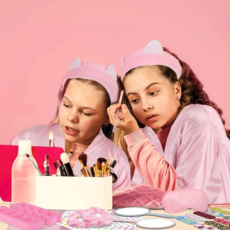 Juego de 10 suministros de fiesta de spa para niñas, 122 piezas favores de fiesta de pijamas para niñas Sa... Foto 4 de 4