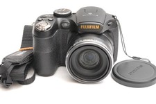 FUJIFILM FinePix S Compact digital camera AA battery powered good product 