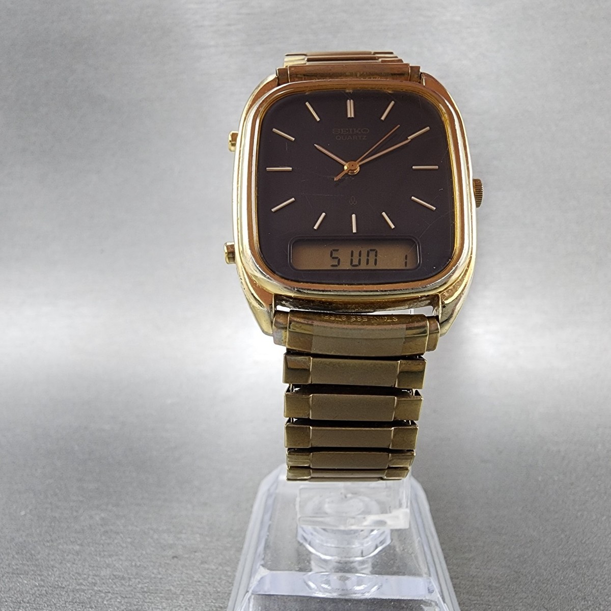 SEIKO 電波クロック Seiko Analog Digital Watch Men 29mm Black Dial Gold Tone Rectangle