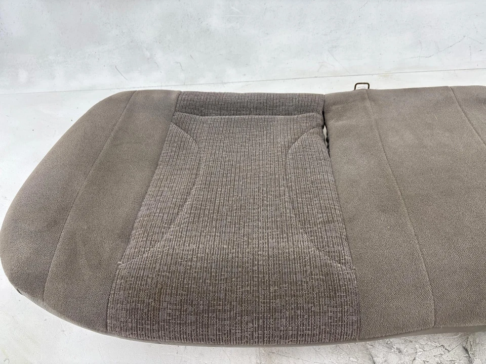Cojín inferior asiento trasero Saturn S Series Sw2 2000 fabricante original Foto 2 de 4