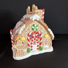 Partylite Gingerbread Christmas House Tealight Candle Holder P7304
