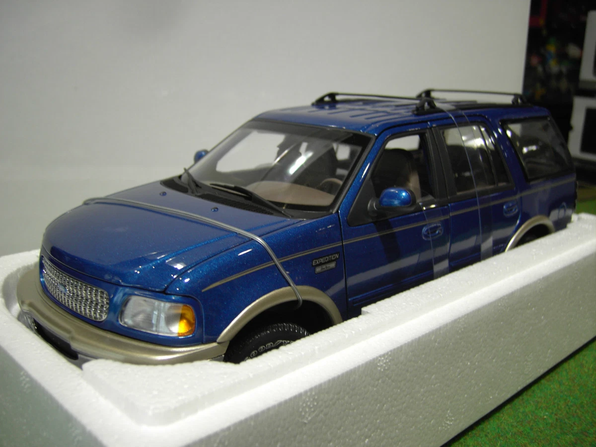 UT Models Ford Expedition SUV Eddie Bauer 118 Diecast