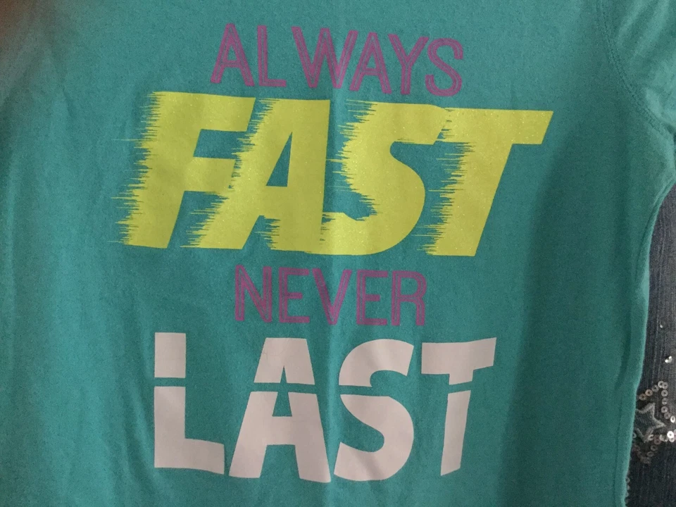 Girls outfit size 14 1/2 Plus, Total Girl blue jeans embellished, novelty t -674 - Изображение 4 из 4