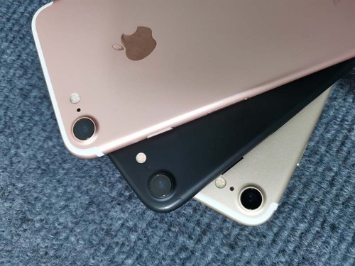 Unlocked 99% N E W Apple iPhone 7 32GB/128GB/256GB With BOX Sealed - Zdjęcie 7 z 11