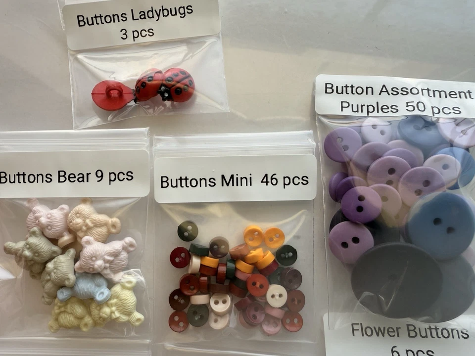 152 pieces BUTTONS Lot Bear Ladybug Shoes Snowflake Roses Daffodils Button - Image 3 of 4