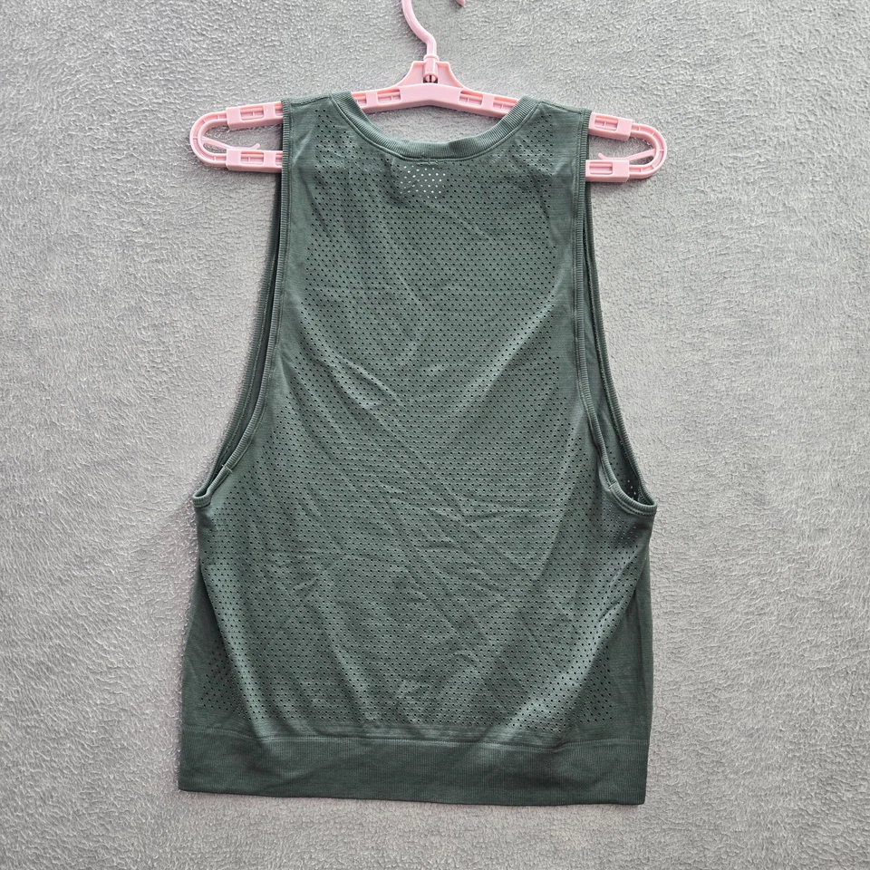 Lululemon Women Activewear Top 4 Green Breeze by Muscle Tank Sleeveless Pullover - Image 4 of 4