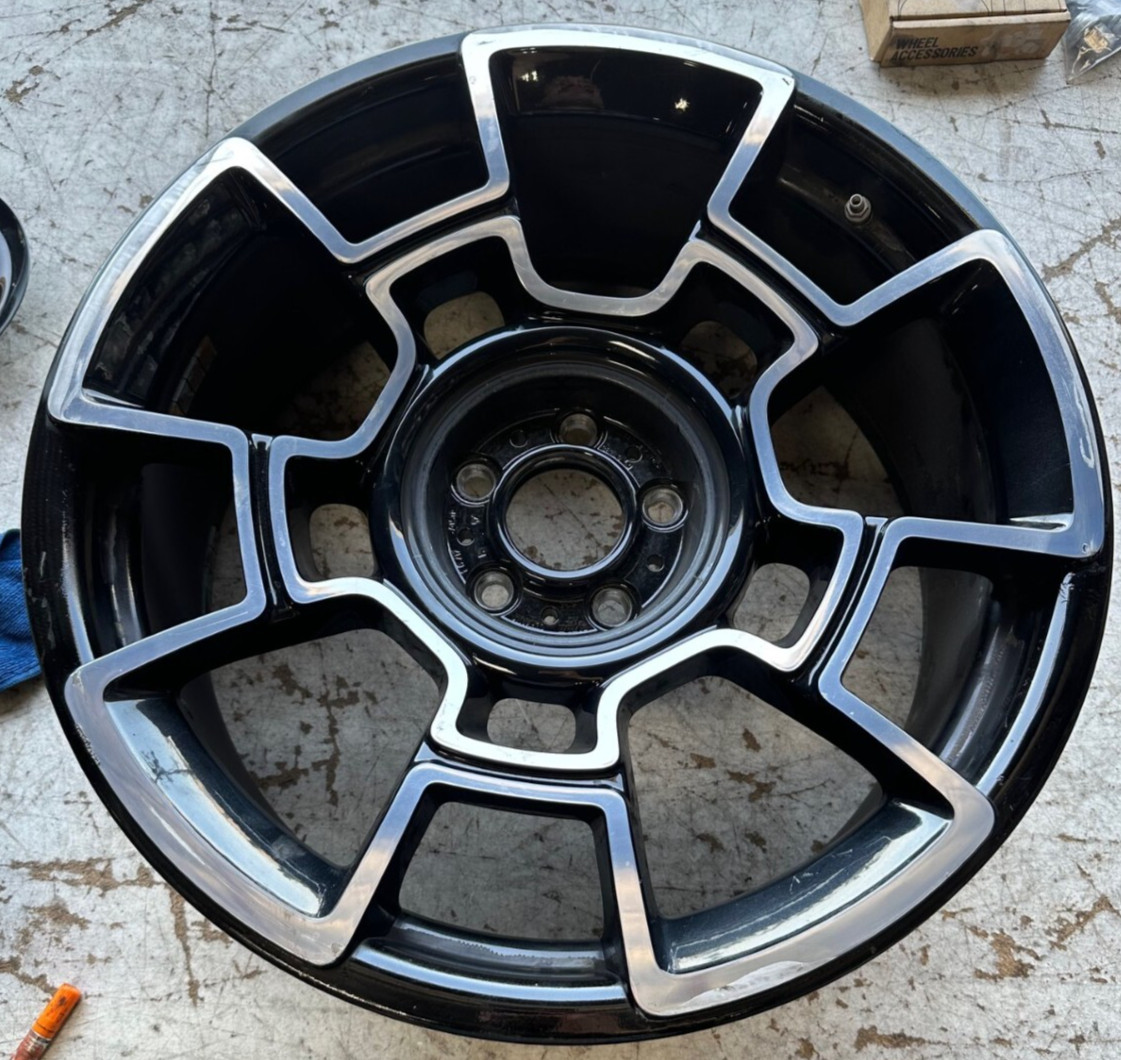 10-20 ROLLS ROYCE GHOST WRAITH DAWN 21X8.5 OEM WHEEL RIM 6872881 CARBON FRONT