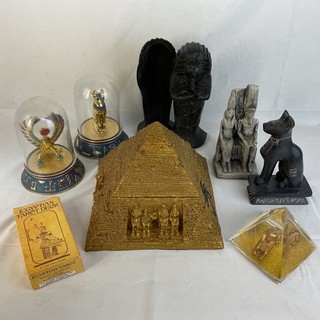 Egyptian Memorabilia & Souvenir Bundle | Pyramid Box Tarot Bastet (F5) CP#8801