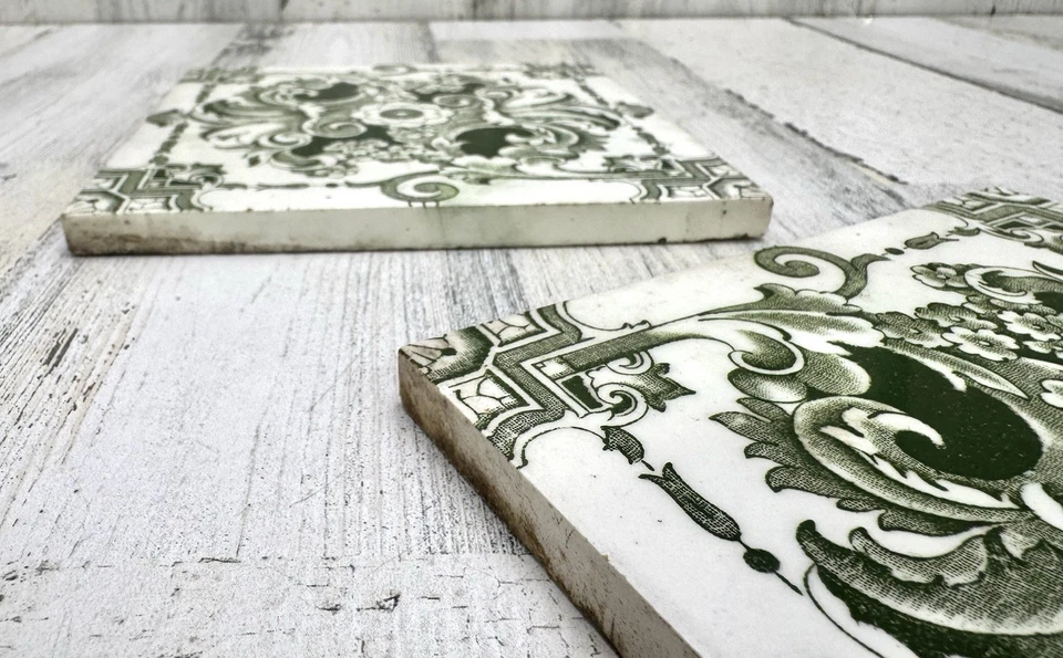 Juego de 3 azulejos verdes ingleses de colección con patrón de desplazamiento floral antiguo 6x6 Foto 4 de 4