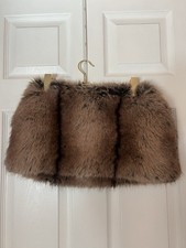 A VINTAGE FIT Brown Fur Shawl Wrap with Fur Trim for Women