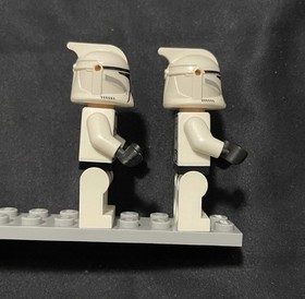 Lego Star Wars Minifigure Phase 1 Clone Trooper Scowl sw0442 (Set 75000) Lot