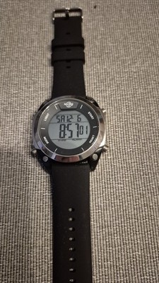 Hard Rock Cafe Digitaluhr   Schwarz    Sammlerstück Neuwertig