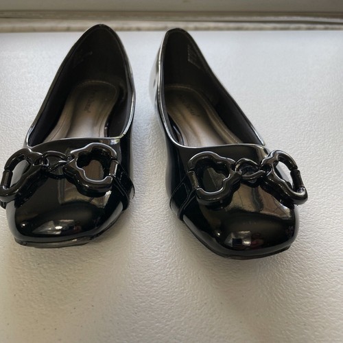 Pierre Dumas Women's Moni 66 Black Faux Patent Flats Slip-On Shoes Size 8M - Picture 10 of 11