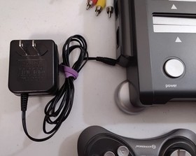 Hyperkin Retron 3  Console NES Genesis SNES AV, Power Cords and controllers 