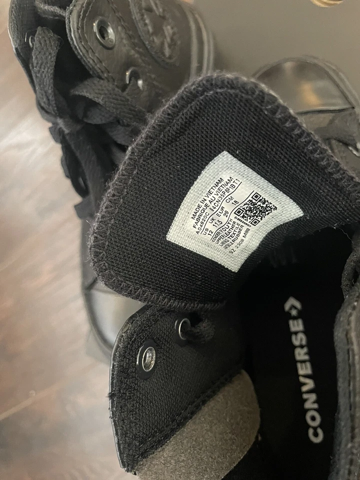 Converse Chuck Taylor All Star HI Top Shoes Youth Size 12 Leather - Image 4 of 4