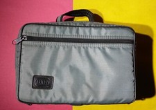 BMI Cassette carry case holds 16