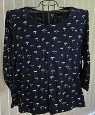 Crown & Ivy 3X Navy With White & Gold Palm Tree Print Blouse. A-line, Scoop Neck