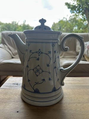 Kaffeekanne, Strohblume, Indisch Blau, Manufaktur Kalk aus Eisenberg (Thüringen)