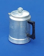 Vintage Comet Aluminum 7 Cup Percolator Coffee Pot Stovetop Camping Hunting