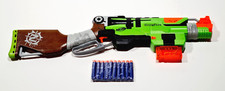 Hasbro Nerf Zombie Strike Slingfire guter Zustand mit 6er Magazin und Darts