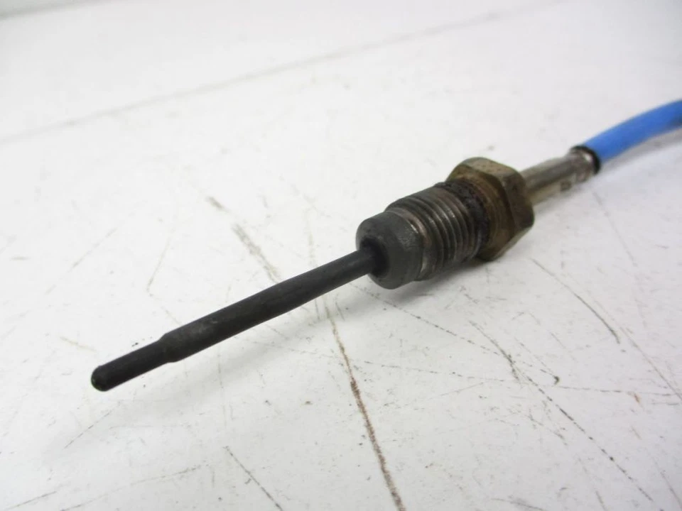 Sensor de temperatura de escape de gases de escape para Ford Transit Courier Box Foto 2 de 4