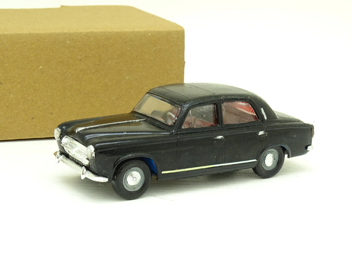 Heller SB 1/43 - Peugeot 203 Cabriolet Crème - Maquette Voiture De Collection - Occasion