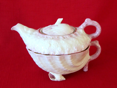 Belleek Ireland Pink Neptune Sea Shell Teapot Tea for One 3 Pieces~Green Stamp