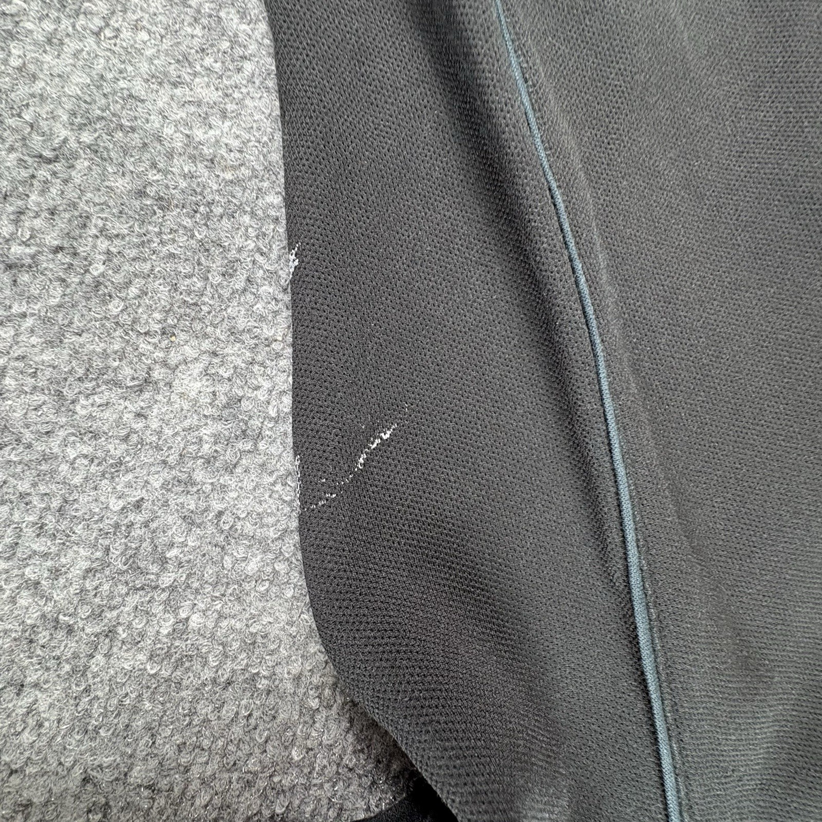 Descente Pullover Men L Black 1/4 Zip Sportswear Athleisure Grunge Paint Splat