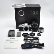   EXC  Olympus OM-D E-M10 Mark II 14-42mm 40-150mm JAPAN B 10627