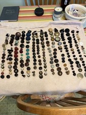 Vintage Radio ,TV+? Knobs. 40s-50s. Sell Or PITCH? 200 PCs +/-. Nice assortment