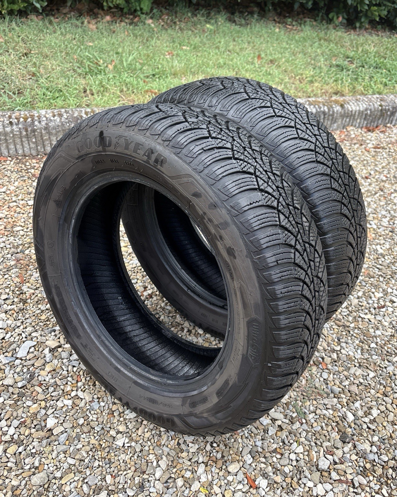 Pneumatici Goodyear Ultragrip 175/65 R14