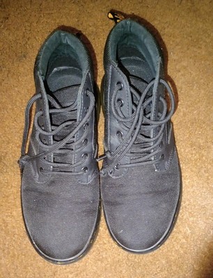 Dr. Martens Bonny Chukka Unisex Boots, Extra Tough Poly-Rubbery, Size: 7M.