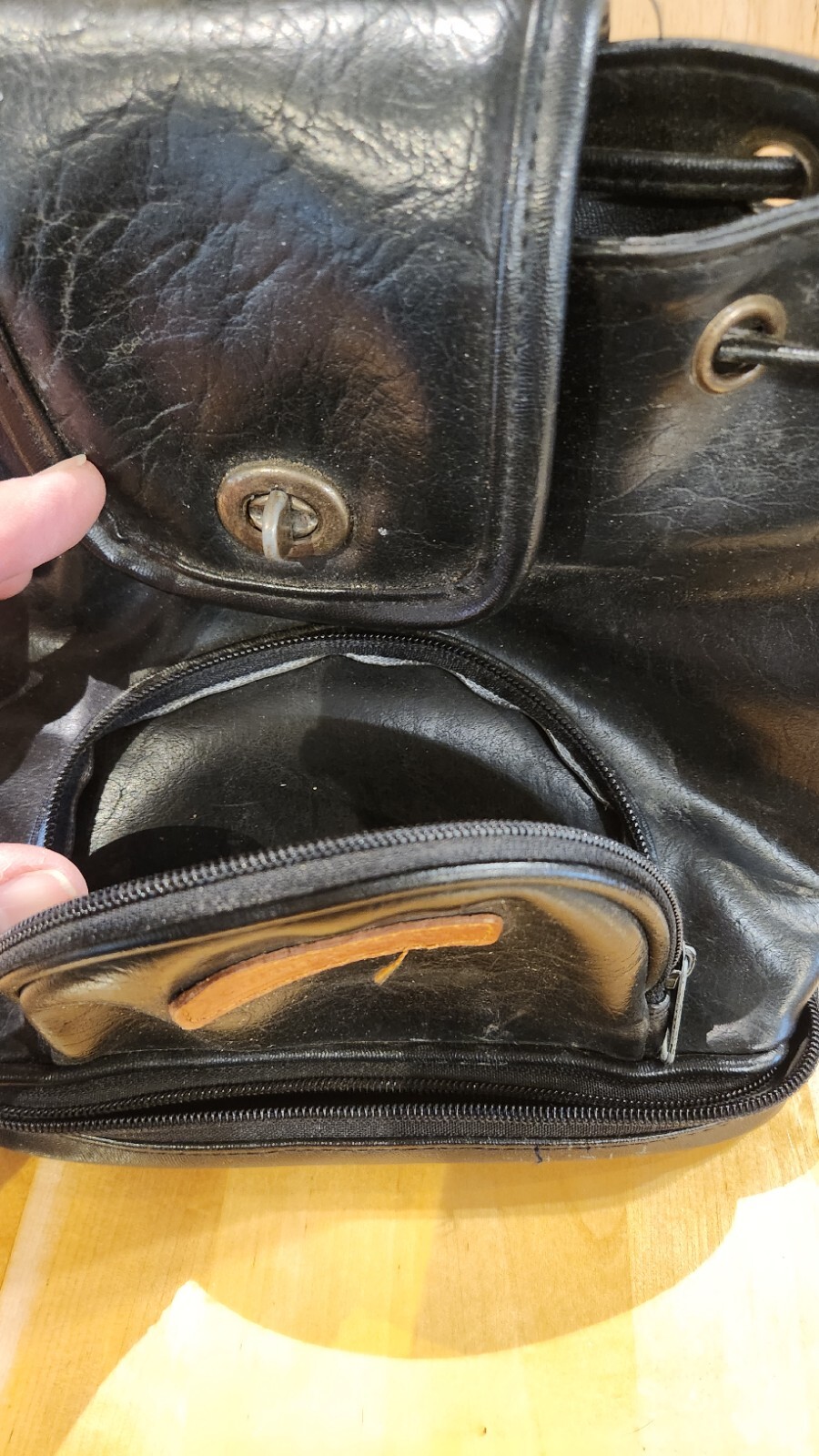 Chelli Classics Backpack Style Purse - image 3