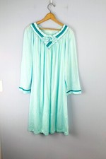 Vintage NWT Shadowline Cuddlemere Nightgown with Embroidered Detail, Size Small