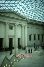 PHOTO  GREAT COURT BRITISH MUSEUM THE NEW GLASS ROOF WAS ONE OF THE MILLENNIUM P