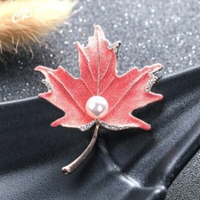 Enamel Maple Leaf Pearl Brooches Pearl Plants Pins Women Jewelry Accessories