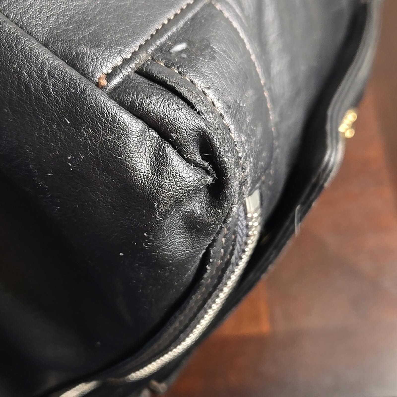 Chloe Leather Eclipse Tote EUC - image 9