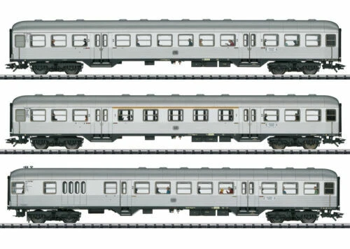 Carrozze passeggeri Trix per modellismo ferroviario scala H0