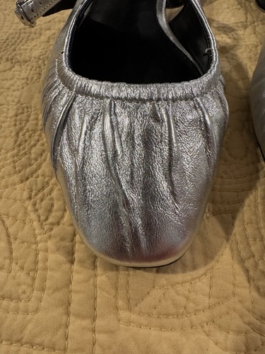 Steve Madden Garson Flats Silver Leather Women's Size 8.5M EUC - Picture 3 of 9