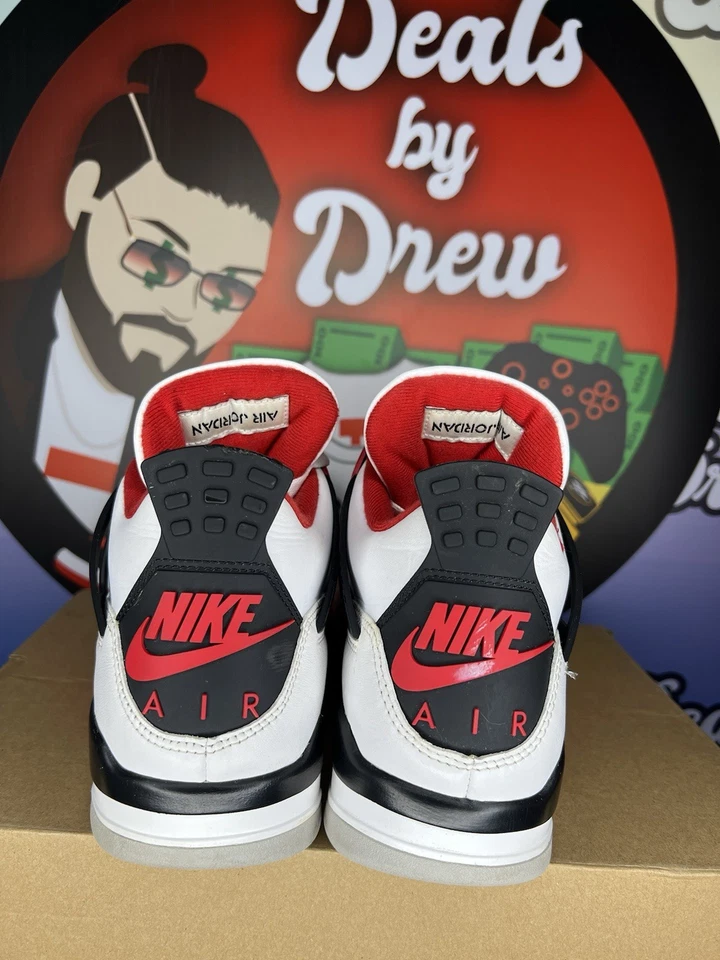 Talla 11 - Jordan 4 Retro OG Mid Fire Red 2020 Foto 4 de 4