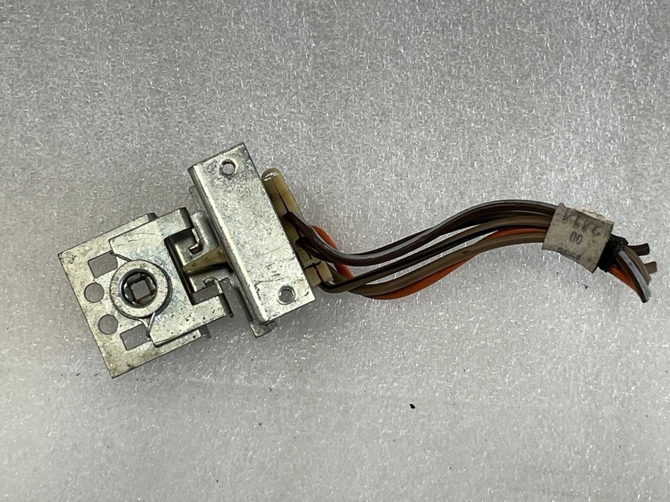 1986 1987 1988 1989 1990 1991 JEEP GRAND WAGONEER 4WD INDICATOR LIGHT SWITCH - Image 2 of 4