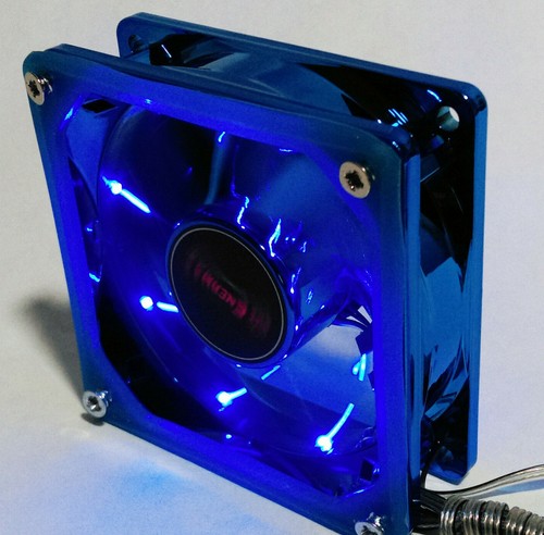 Enermax 80mm LED Case Cooler 3pin Fan + Blue UV Sensitive Anti-Vibration Pad - Picture 6 of 13