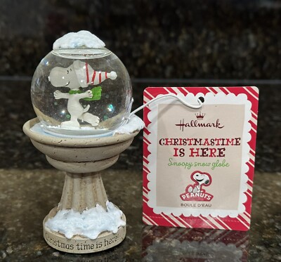 Hallmark Peanuts Snoopy Christmas Is Here Featuring Snoopy Snow Globe