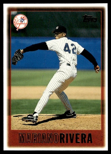 1997 Topps Mariano Rivera #256 MINT