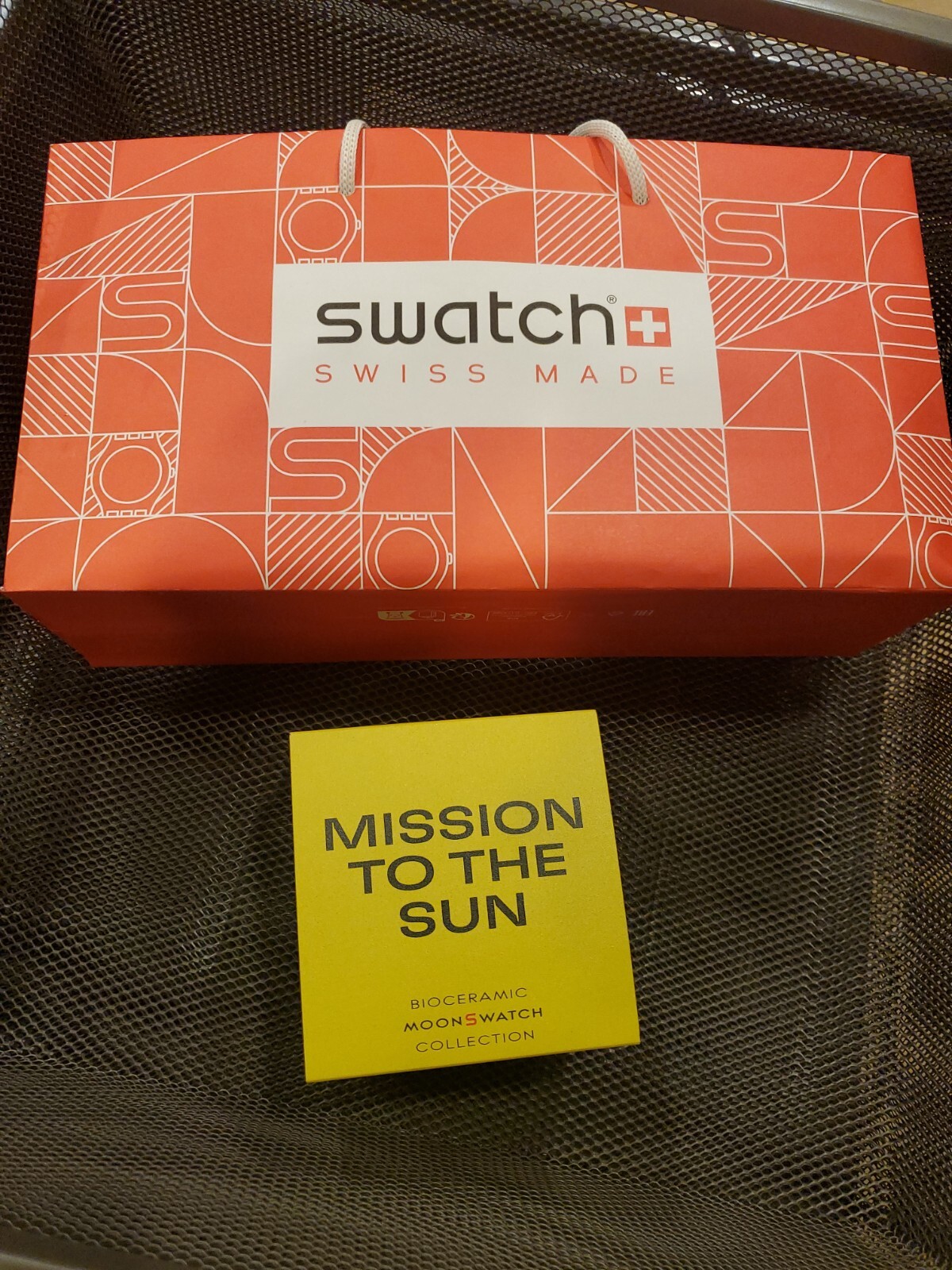■OMEGA x Swatch Bioceramic Speedmaster Moonswatch