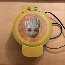 Uncanny Brands Marvel Groot Waffle Maker Guardians Of The Galaxy