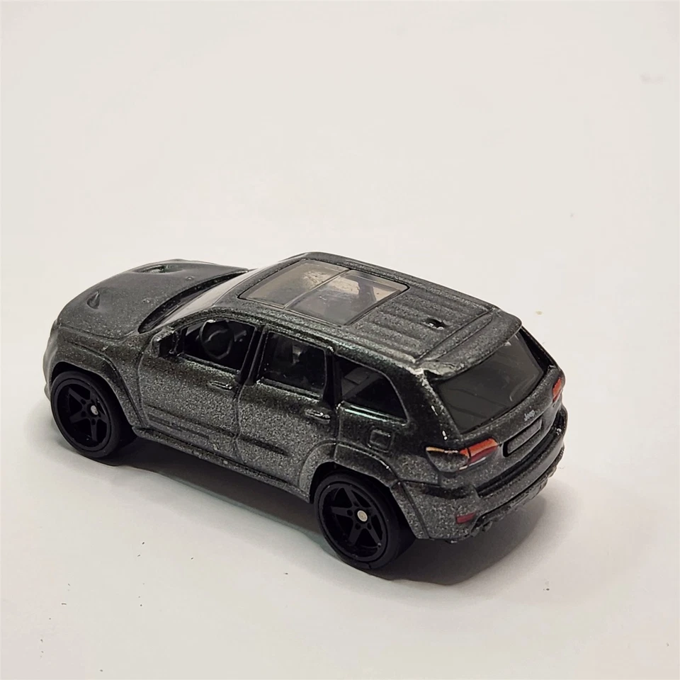 Jeep Grand Cherokee Trackhawk 2019 Hot Wheels ruedas de goma #HW-783 Foto 2 de 4