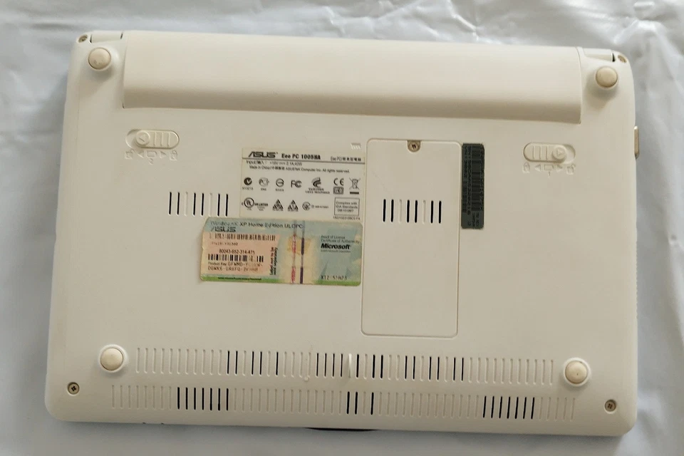 Asus Eee PC 1005HA Portatil con WiFi hasta 300Mbits y disco de 128 SSD - Imagen 3 de 4