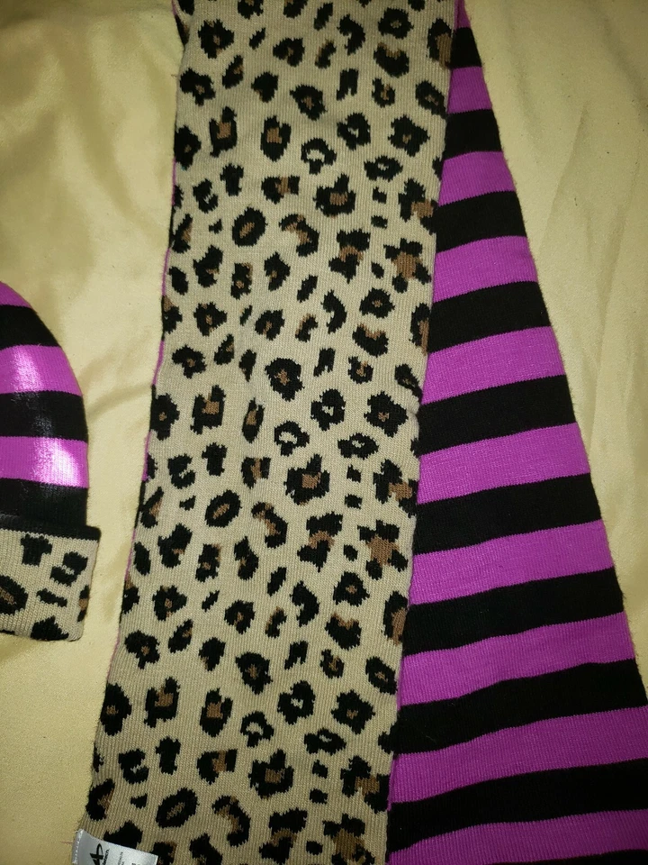 Sombrero y bufanda reversibles para niñas  Foto 3 de 3