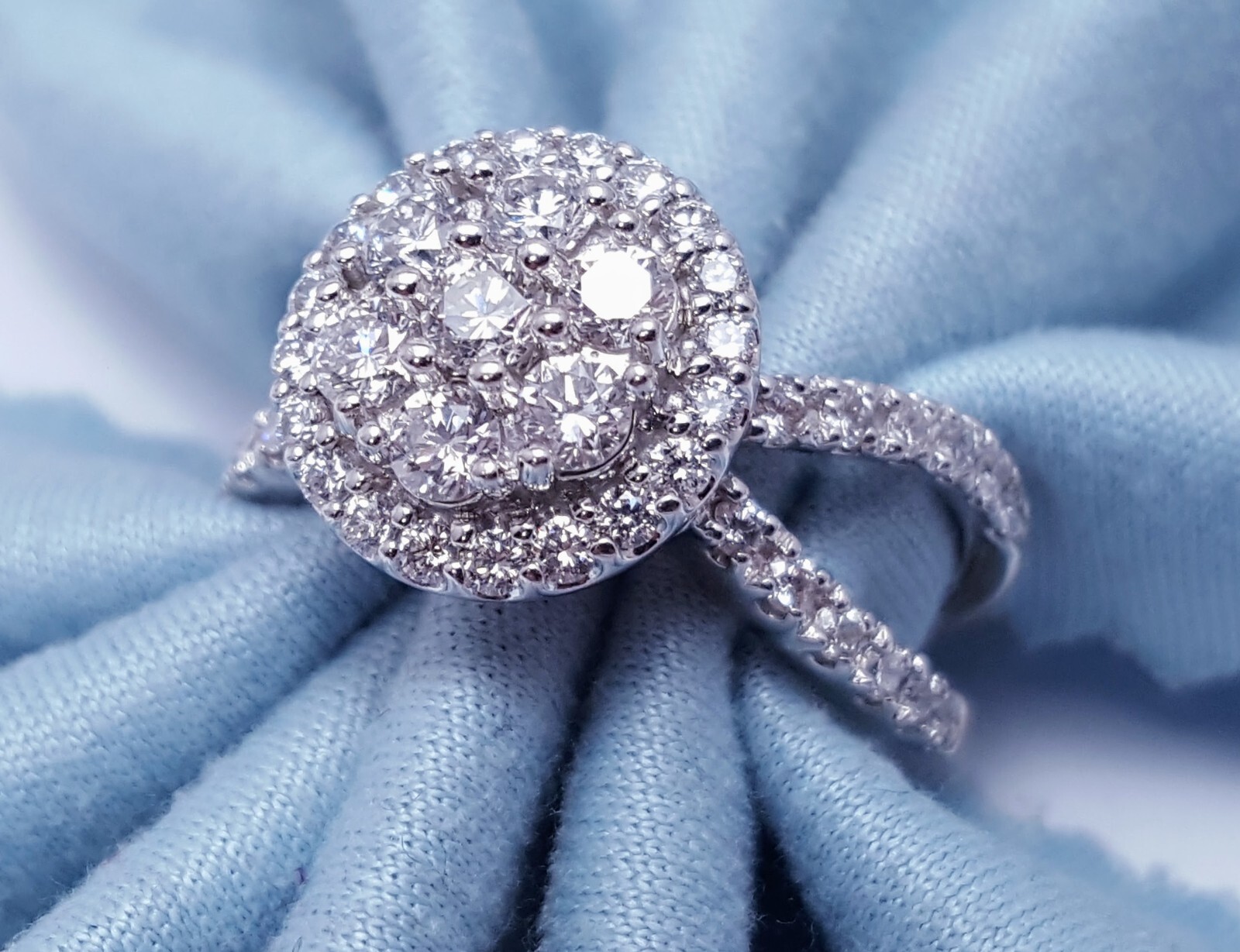 Unique 14K Solid White Gold Designer Split Shank … - image 3